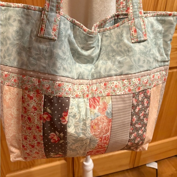 Handmade Floral Patchwork quilted Tote Bag - Multicolor NWOT - Picture 4 of 8